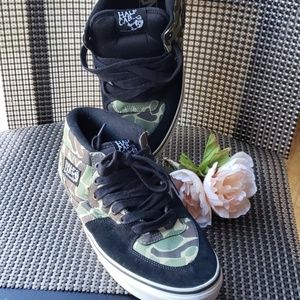 Van's"off the wall" skateboard tennis